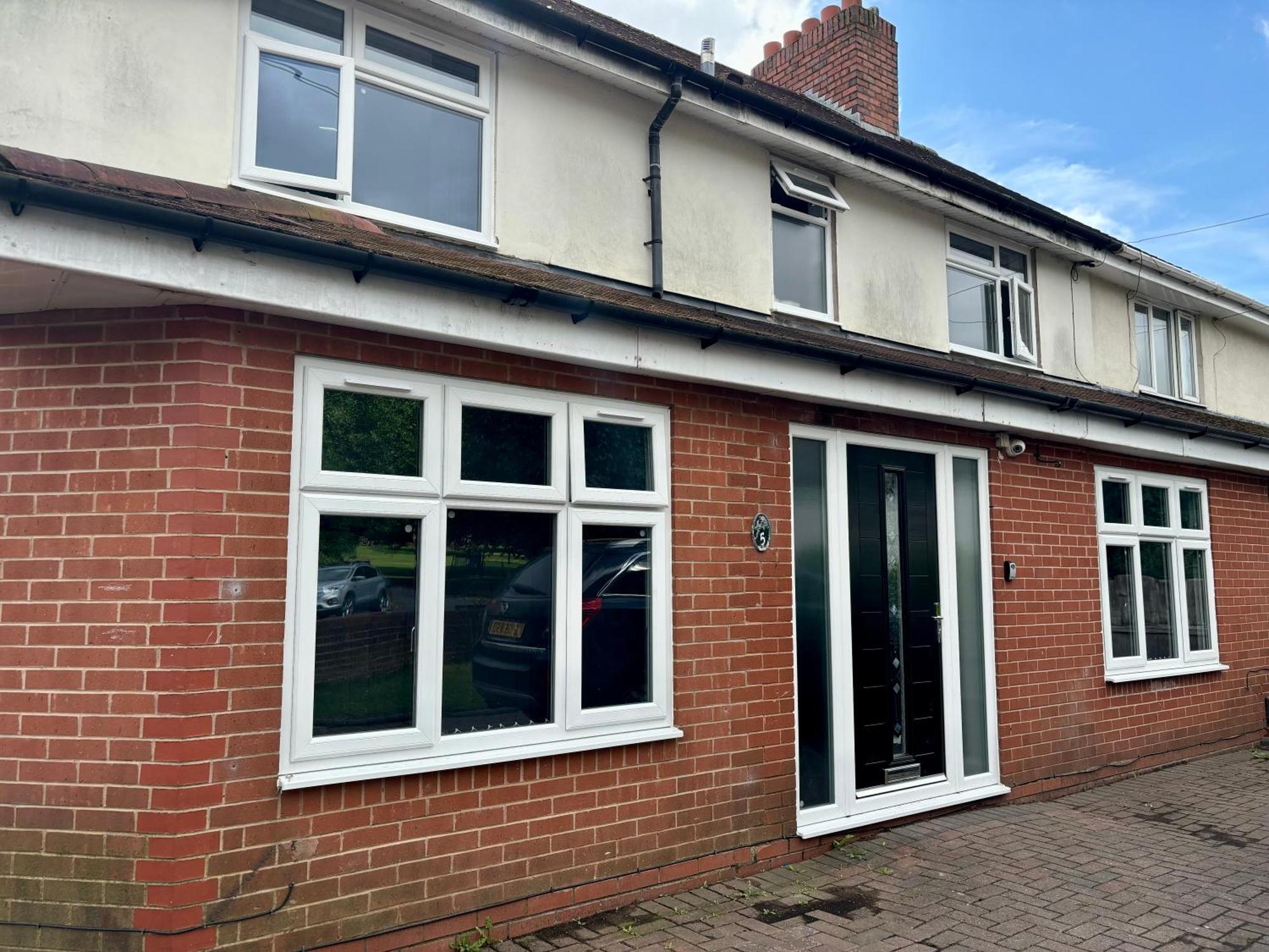 Stainless Guests House Hotel Dudley Exterior photo